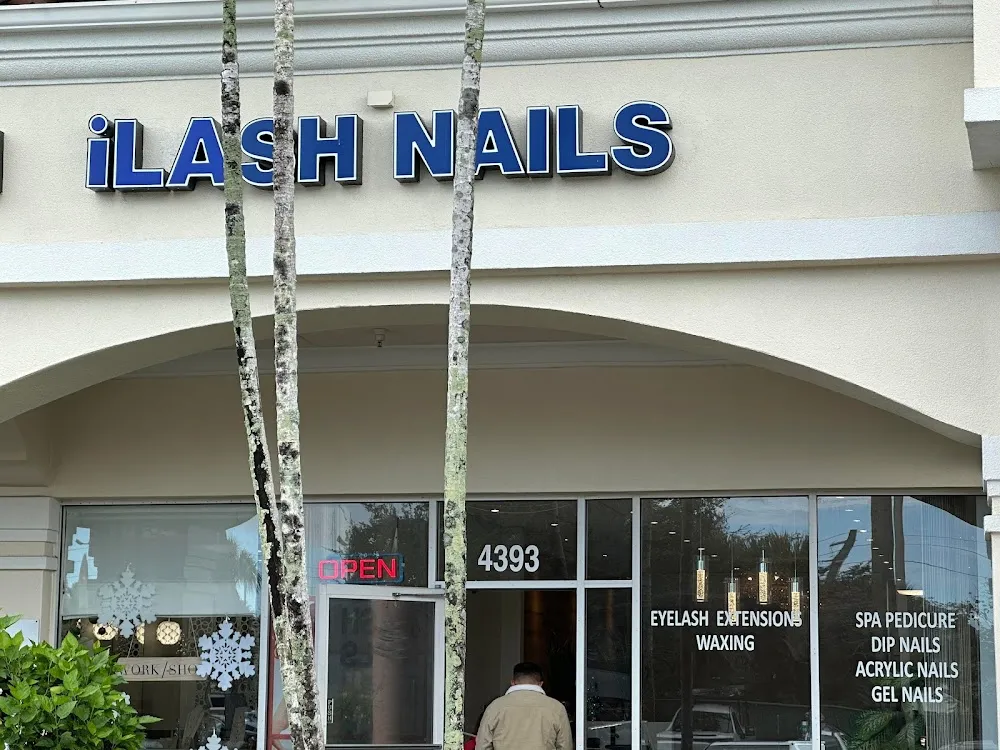 The iLash storefront on Northlake Blvd in Palm Beach Gardens